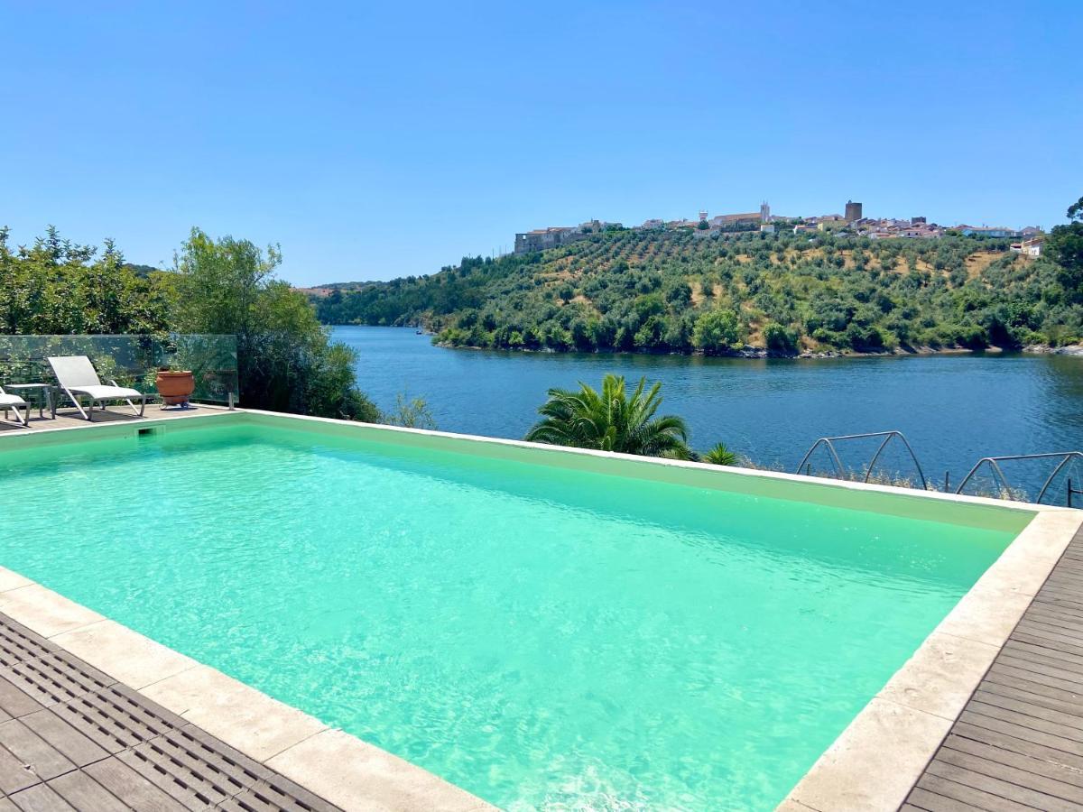Montes De Charme Bed and Breakfast Αβίς Εξωτερικό φωτογραφία